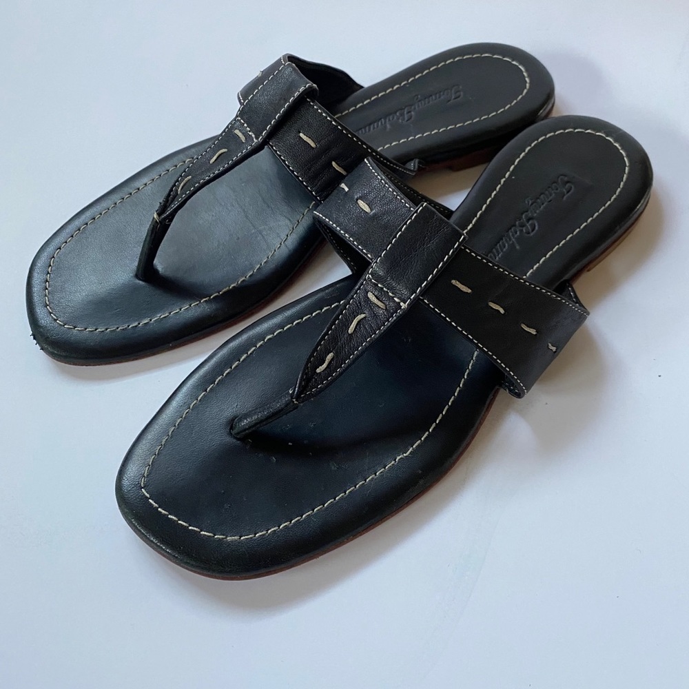 Tommy Bahama Black Flip-Flop Sandals